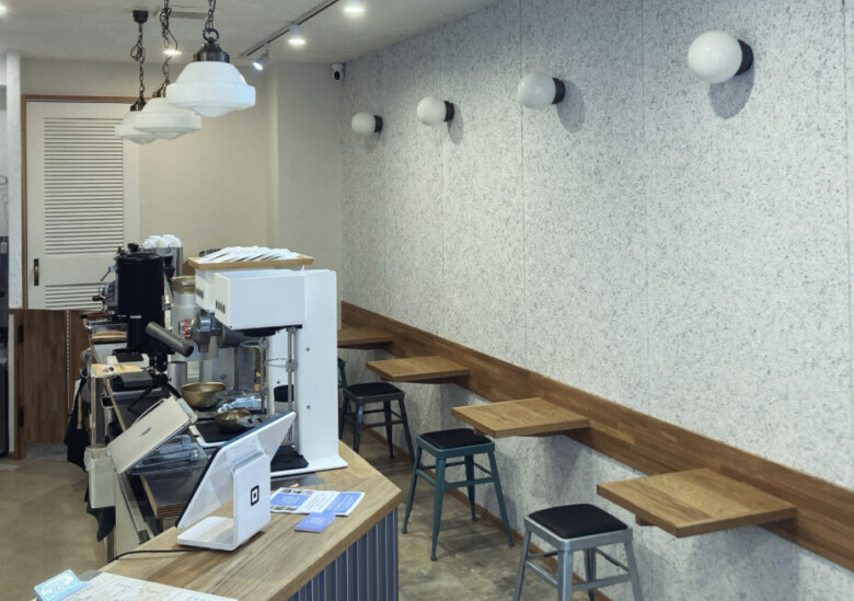8. Qグレーダーが手掛ける自家焙煎コーヒー専門店「Cindi Roast & Brew」