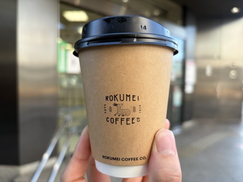 浅煎り×鮮度重視の焙煎スタイル