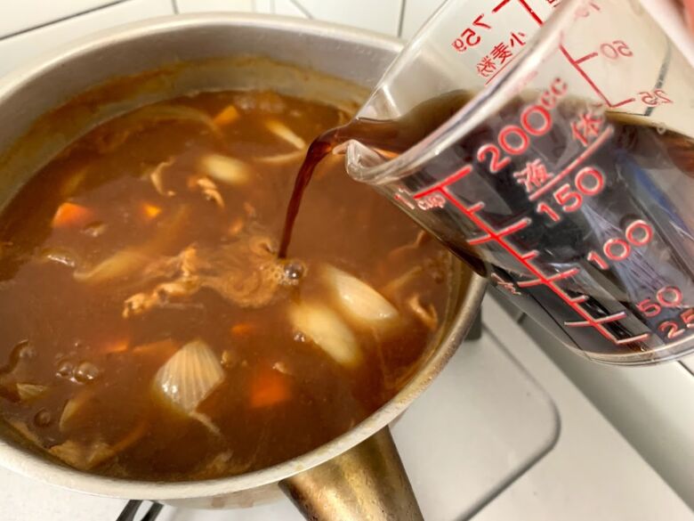 もう1つはカレーに隠し味で10mlのコーヒーを入れる