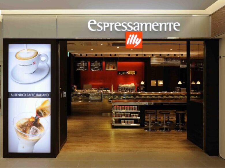 2. モーニングが人気「espressamente illy 新静岡セノバ店」