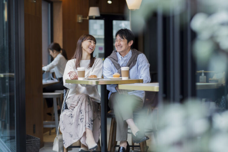 カフェで長居しているお客様を追い出すことはできるのか