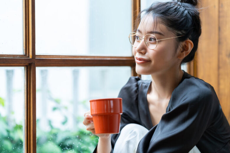 酸性のコーヒーやジュースなどを飲む際に気をつけること