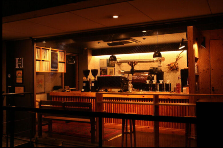 10. 隠れたコーヒーの名店「HEART'S LIGHT COFFEE」