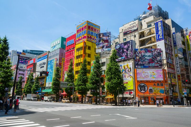 秋葉原のスタバ全3店舗を解説！ユニークな雰囲気を楽しめるお店も