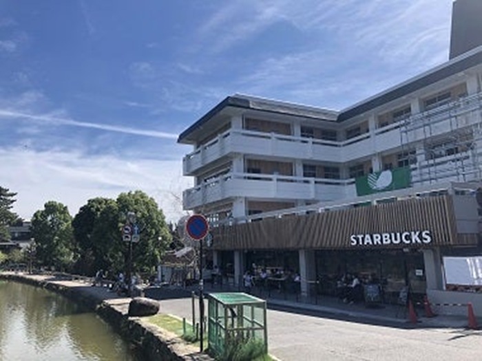 2. 奈良八景の目の前「奈良猿沢池店」