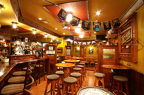 8. まるでアイルランドのパブにいるような雰囲気「THE GRAFTON」