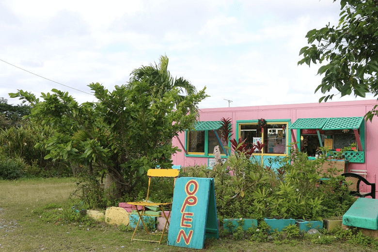 5. 貴重な国産コーヒーが味わえるカフェ併設「Hiro Coffee Farm」