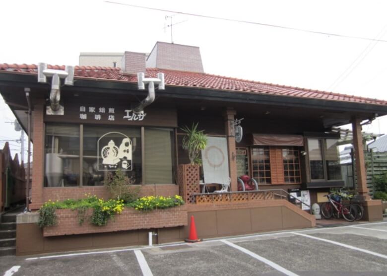 9. 南九州で最初に自家焙煎をはじめたお店「コーヒーハウス エルザ」