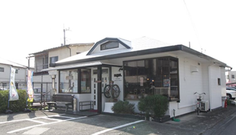 2. 低温焙煎と熟成でまろやかに仕上げる「自家焙煎珈琲のきゃらばん」