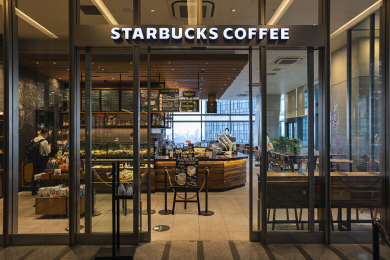 【最新】スタバのコンディメントバーが復活？現在の詳細と提供店舗を解説