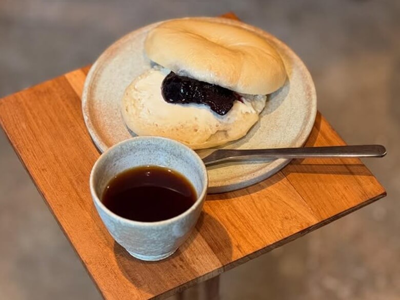 14. 焼きたてベーグルが魅力「Film Coffee&Things」