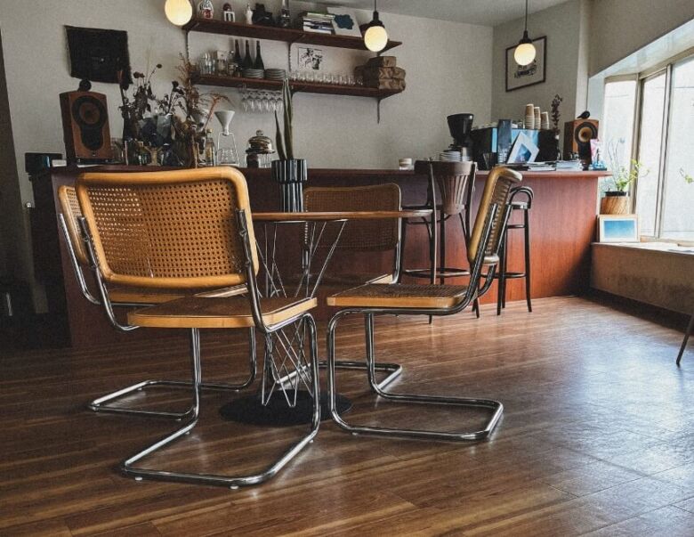 10. 温かみを感じるくつろぎ空間「Swallow」