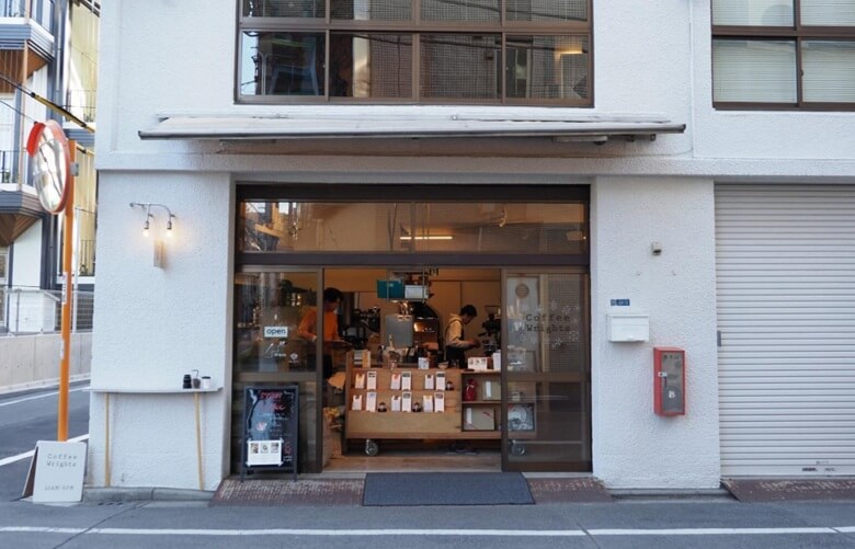4. 木目調の落ち着く雰囲気「CoffeeWrights 蔵前」