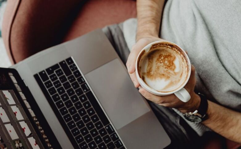 臼式電動コーヒーミルで香りと深みを極めよう