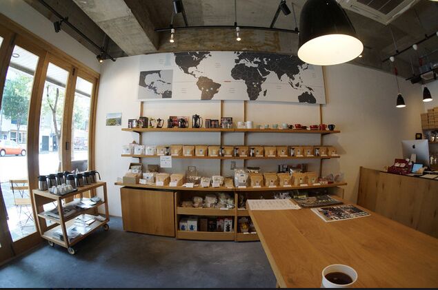 10.オーナー拘りのコーヒー豆から淹れた一品「あだち珈琲 警固店」