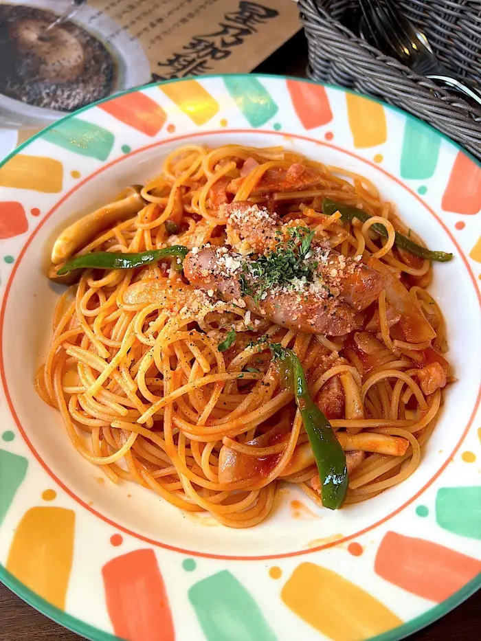 9. 喫茶店の王道「ごちそうナポリタン」