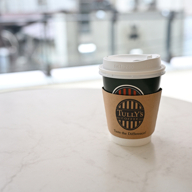 14. 平日の作業向き・土日祝は制限に注意「タリーズコーヒー NEWoMan横浜店」