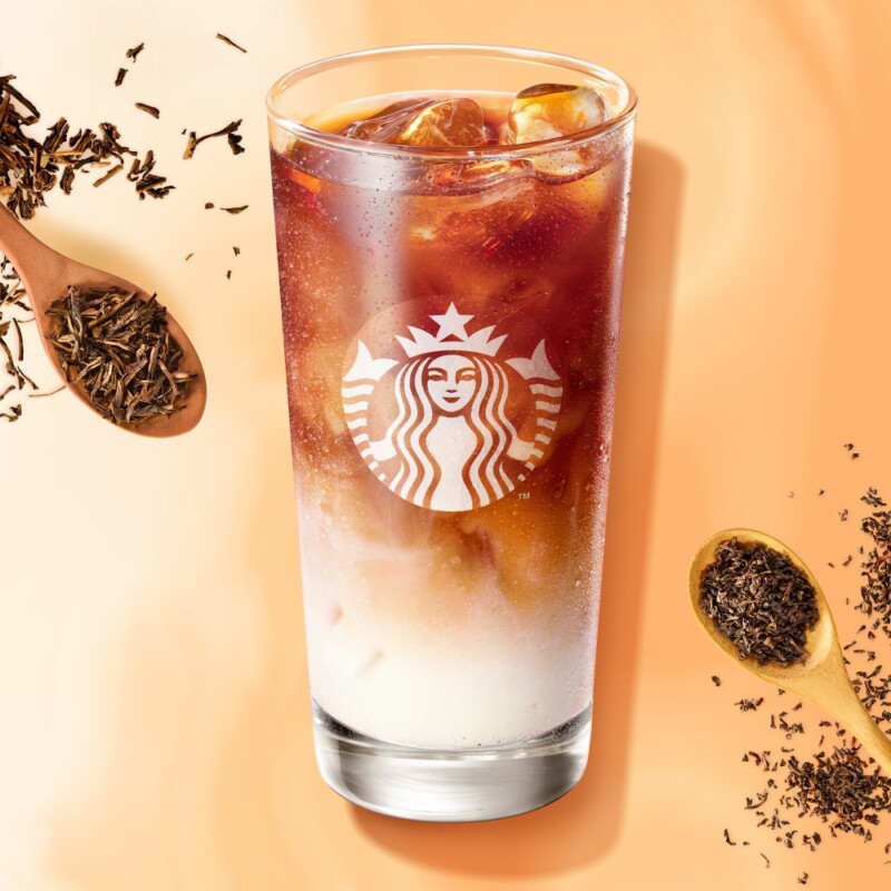 1. ちょうど1,100円で着地する「ほうじ茶 & クラシックティー ラテ」