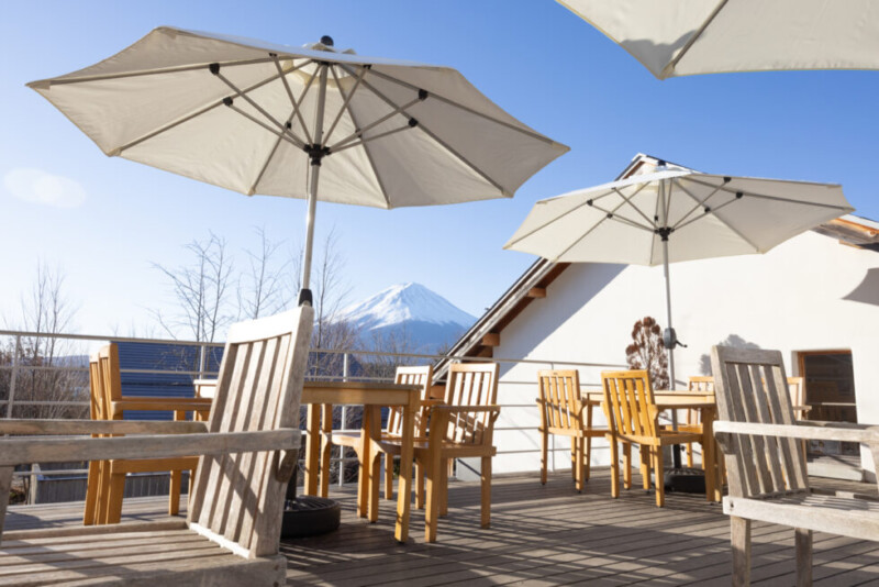 BRAND NEW DAY COFFEE 河口湖大石の富士山を望むテラス