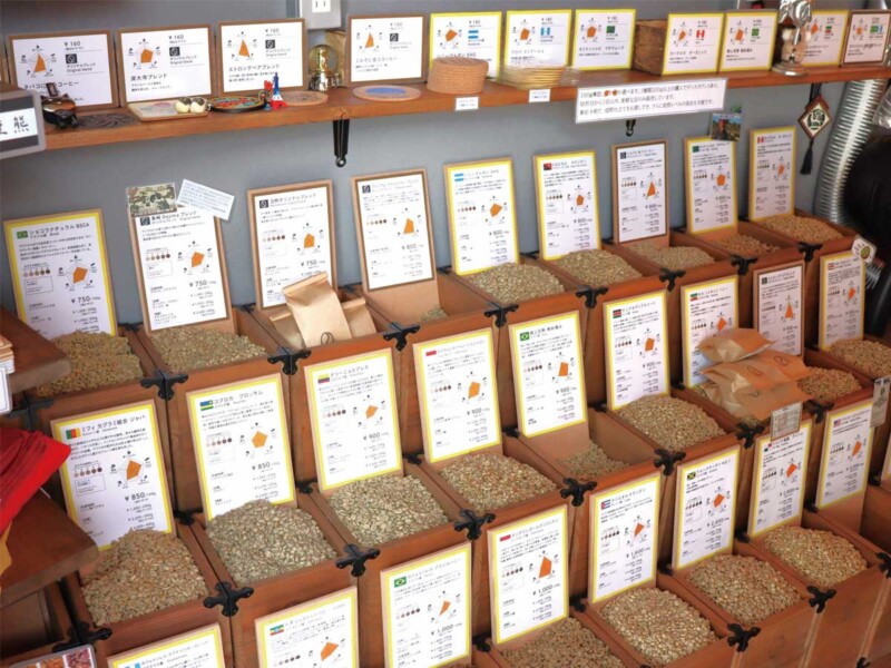 豆熊 国領焙煎所の店舗・販売風景